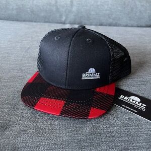 Brimmz Black and Red Plaid hat infant size XS